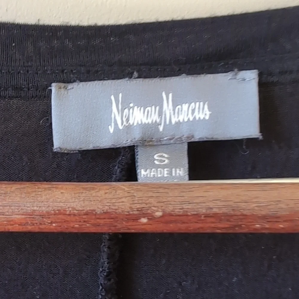 Neiman Marcus long sleeved shirt - Picture 2 of 6